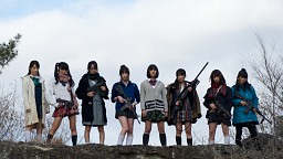 鐘が鳴りし、少女達は銃を撃つ